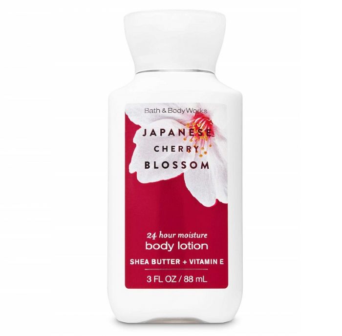 Bath & Body Works Japanese Cherry Blossom Body Lotion 88ml